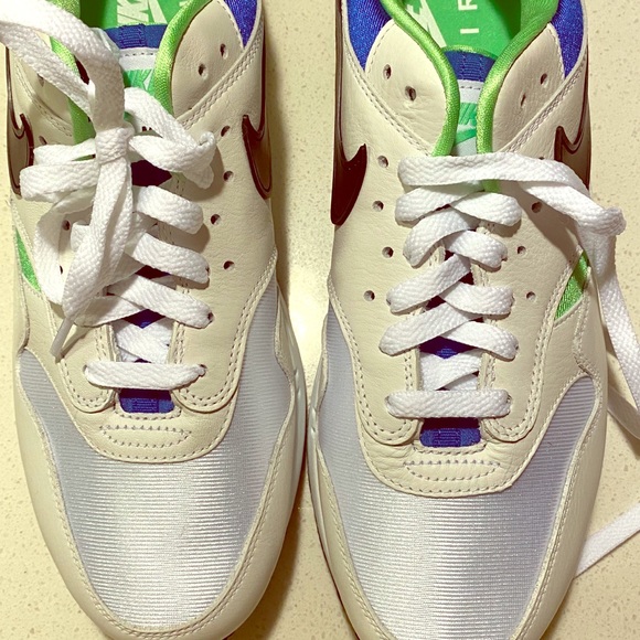 Nike Other - ⚡️Nike Air Max 1